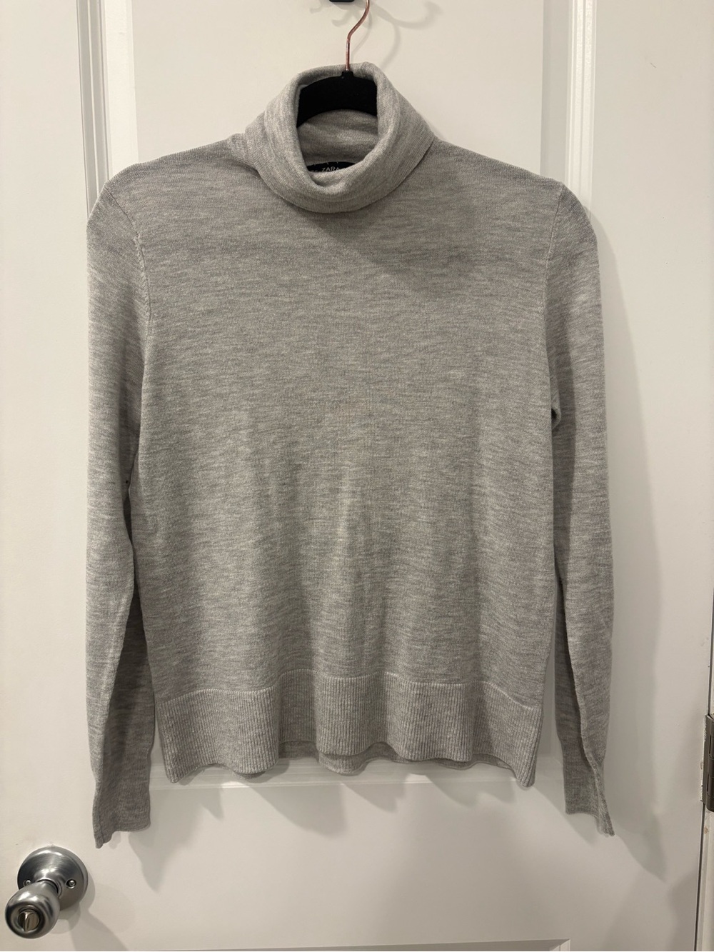 Zara Men's Light Gray Turtleneck Sweater